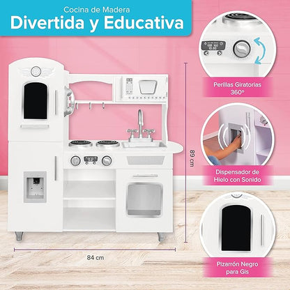 Cocina de Madera Grande con Heladera